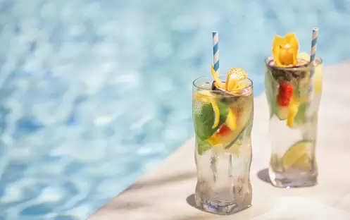 Waldorf_Astoria_Maldives_Ithaafushi_Nava Poolside Cocktails